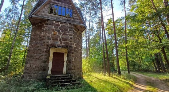 ФОТО. В Литве продан "сказочный" домик: цена на аукционе выросла почти в два раза