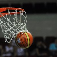 Latvijas U-18 basketbola izlasei uzvara pirmajā pārbaudes spēlē pirms Eiropas čempionāta