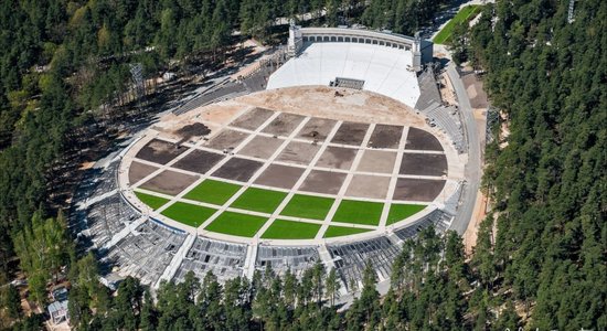 Aculiecinieka foto: Mežaparka lielās estrādes tapšana no putna lidojuma