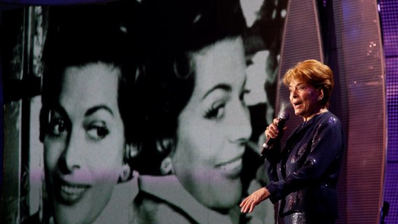 Lys Assia, Līza Asija