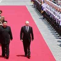 Putinam viesojoties Ziemeļkorejā, Kims sola pilnīgu atbalstu okupantu agresijai Ukrainā