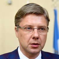 Ušakovs pārsūdzējis sev nelabvēlīgo tiesas spriedumu par viņa atstādināšanu no Rīgas mēra amata