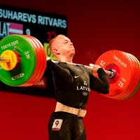 Suharevs izcīna Eiropas svarcelšanas čempionāta bronzas medaļu