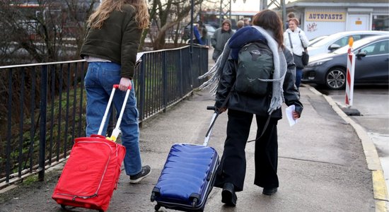 Ar Covid-19 sasirdzis pasažieris braucis autobusā Rīga – Ventspils