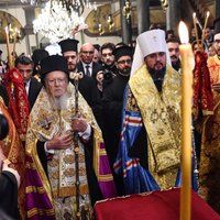 Konstantinopoles patriarhs parakstījis dekrētu par Ukrainas baznīcas neatkarību