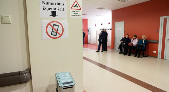 Faktu pārbaude: Stradiņa slimnīcā onkoloģijas pacientiem "kvotas" nav beigušās 