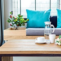 Omulīgākā vieta viesistabā – ērtie un praktiskie kafijas galdiņi