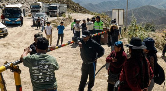 Ugunsgrēkā zelta raktuvēs Peru bojā gājuši 27 cilvēki