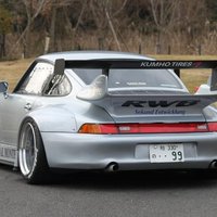 Japāņi 'Porsche 911' padara īpaši platu un masīvu