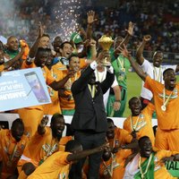 Āfrikas Nāciju kausā garā pēcspēles sitienu sērijā triumfē Kotdivuāra