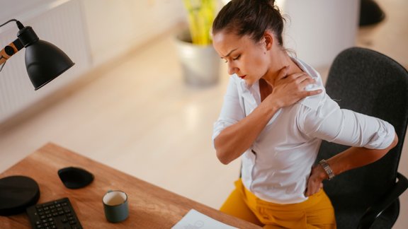 Sāpošs sprands un citi veidi, kā stress gandē fizisko veselību 