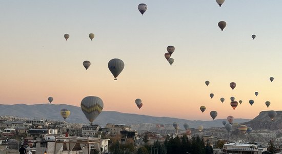 Turcijas ceļojuma piezīmes: tūristi grozos, pazemes pilsēta un ielejas  