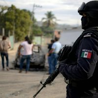 Pandēmija apgrūtina Meksikas cīņu pret narkokarteļiem