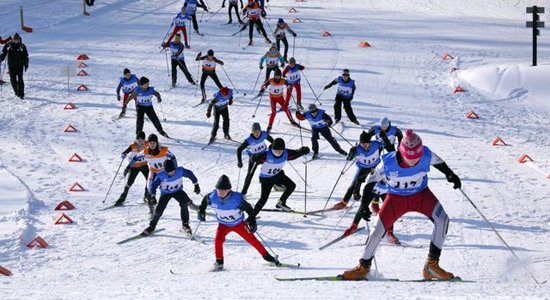 FIS atstāj spēkā Krievijas distanču slēpotāju diskvalifikācijas