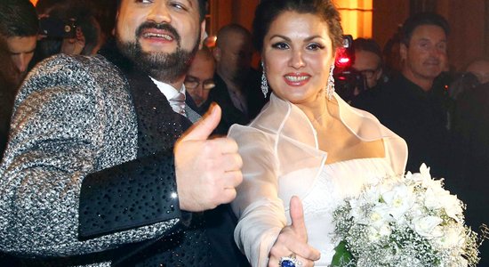 Foto: Apprecējusies daiļā operdīva Anna Ņetrebko