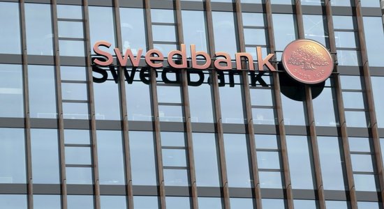 Konkurences uzraugam sūdzas par iespējamu 'Swedbank' dominējošā stāvokļa ļaunprātīgu izmantošanu