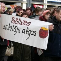 Skolotāju algu modelis: Satversmes tiesa noraida Rīgas domes sūdzību