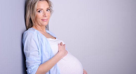 Почему женщины в Латвии все чаще становятся матерями после 45 лет