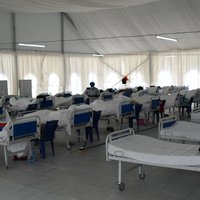 Covid-19: Kenijā stadionu pārveido par slimnīcu