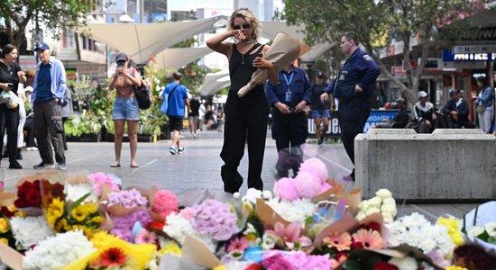 Policija identificējusi uzbrucēju, kurš nodūra cilvēkus Sidnejas tirdzniecības centrā