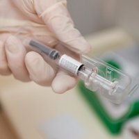 Francijā konstatēti divi jauni iespējamie inficēšanās gadījumi ar SARS paveidu
