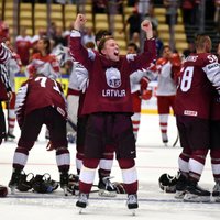 Latvijas hokeja izlasei kāpums IIHF rangā; nākamā gada PČ grupas vēl neizziņo
