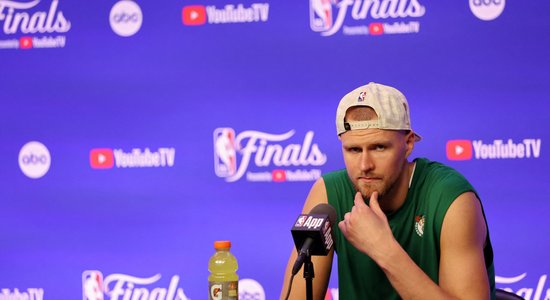 NBA čempionam Porziņģim var nākties izlaist arī jaunās sezonas sākumu