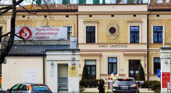 Gandrīz 20 gadus Bērnu slimnīcā nebija tik smaga difterijas gadījuma kā mirušajam zēnam 