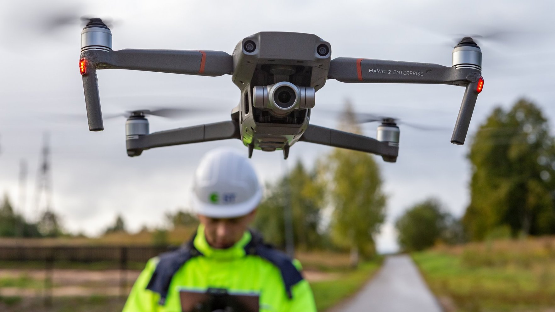 "Sadales tīkls" skaidro, kā atpazīt tā izmantotos dronus