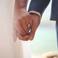 Vai laulība ir laimes recepte? 14 gadus ilgais pētījums saka 'jā'