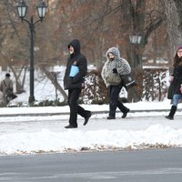 Gada pēdējās darbadienas rītā Latvijā gaiss atdzisis līdz -16 grādiem