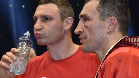 Ukraine s Wladimir Klitschko and brother Vitali 