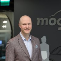 'Mogo' vadītājs Znotiņš: jāpiedāvā atbalsta pasākumi ne tikai jaunu, bet arī lietotu auto iegādei