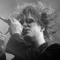 Dženeta Džeksone, 'Radiohead' un 'The Cure' uzņemti Rokenrola slavas zālē