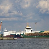 Перевалка грузов в Рижском порту рухнула на 25%