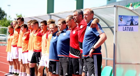 Latvijas U-17 futbola izlase EČ kvalifikācijas priekšsacīkstes noslēdz ar uzvaru pār Moldovu