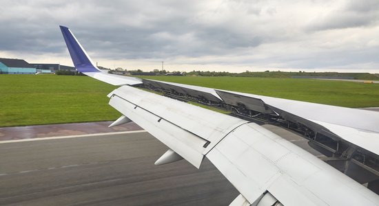 'Ārvalstu vizītes svarīgas' – 'privāto lidmašīnu' izmantošanai premjera vajadzībām tērēti 0,3 miljoni