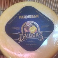 ФОТО: В России продается легендарный литовский сыр "из Аргентины"