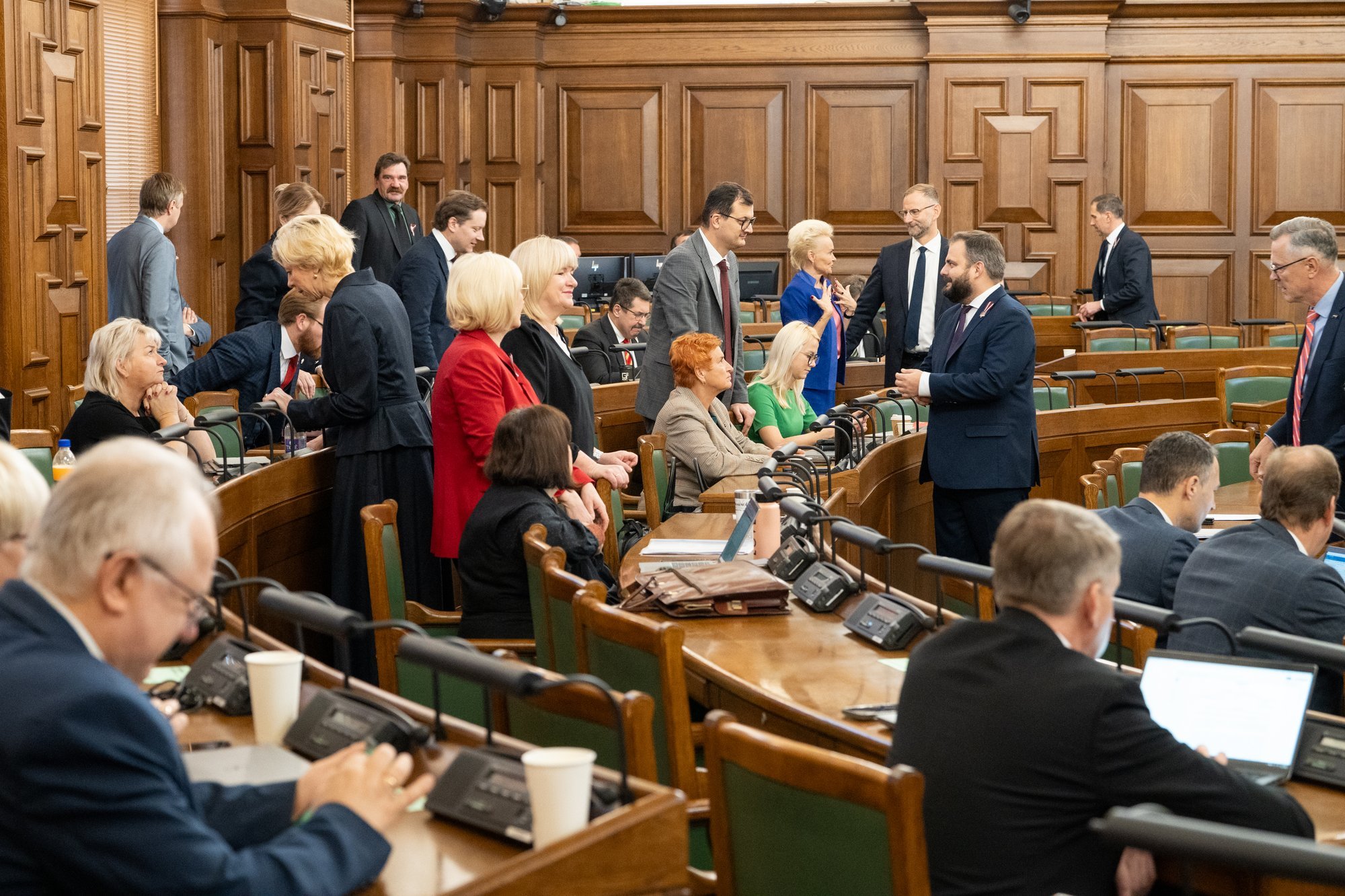 saeima-p-c-asas-opoz-cijas-kritikas-konceptu-li-atbalsta-2026-gada-bud-etu