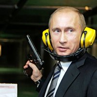 'Jūs esat traks?': Putins sola nekad neatdot okupēto Krimu atpakaļ Ukrainai