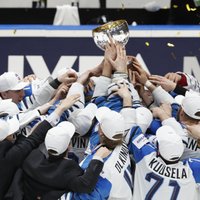 ФОТО, ВИДЕО: Финны празднуют победу над канадцами в финале чемпионата мира по хоккею