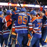 'Oilers' un 'Bruins' spēles uzvarētāja noskaidrošanai nepieciešami 24 'bullīši'