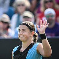 Ostapenko cīņa Parīzes olimpiskajās spēlēs lietus dēļ pārcelta uz svētdienu