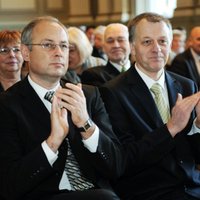 Šakars izstājas no 'Vienotības' un dibinās jaunu partiju 'Mūsu zeme - Latvija'