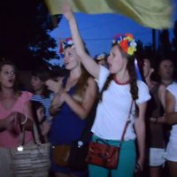Video: Ar himnu sagaida no ielenkuma atbrīvoto Ukrainas armijas 79. brigādi