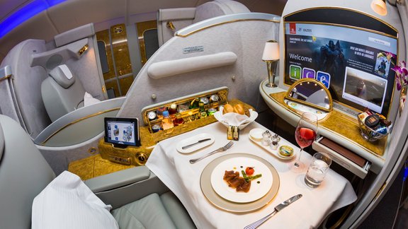 Lidmašīna, ceļojums, Emirates,first class