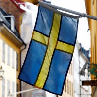 СМИ: Жителям Швеции советуют запасаться лепешками и влажными салфетками