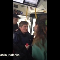 ВИДЕО: Полиция нашла женщину, оскорблявшую контролеров и пассажиров в 3-м автобусе