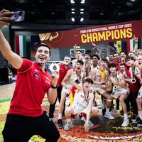 Spānijas basketbolisti papildlaikā triumfē U-19 Pasaules kausā