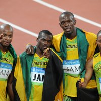 Jamaikas sprinta izlasei un Boltam dopinga dēļ atņem Pekinas olimpiādes zeltu